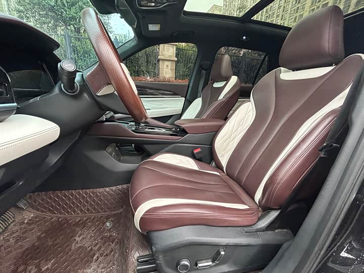 Фото 4 - Geely Monjaro