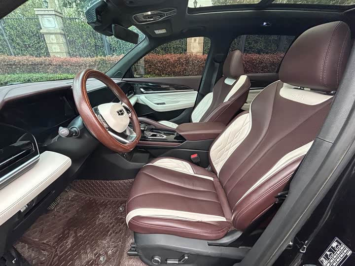 Фото 7 - Geely Monjaro