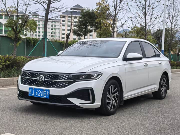 Фото 1 - Volkswagen Lavida