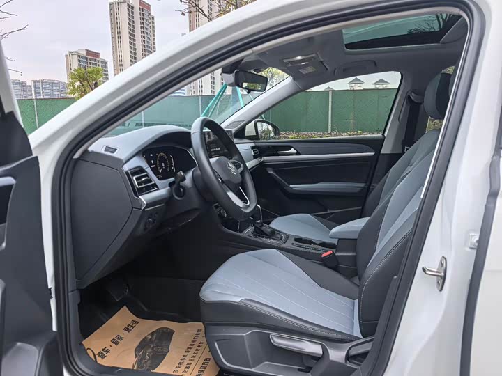 Фото 5 - Volkswagen Lavida