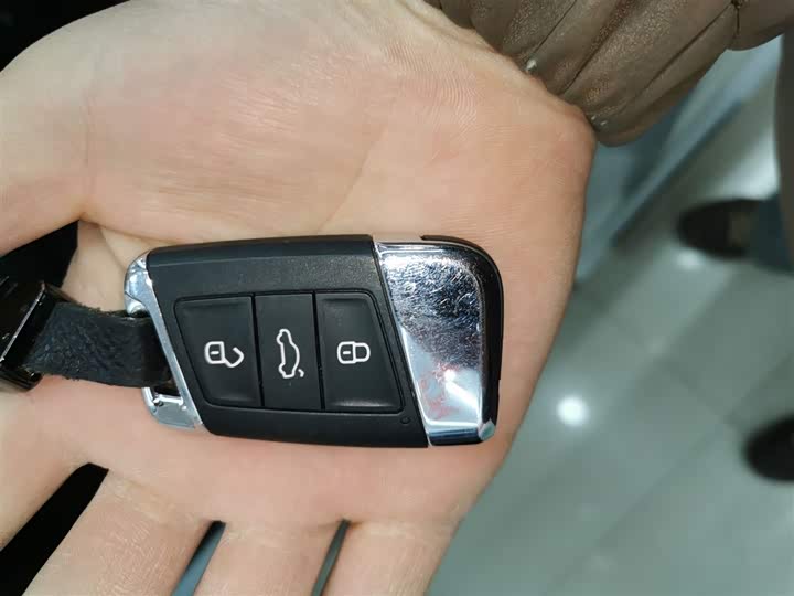 Фото 9 - Volkswagen CC