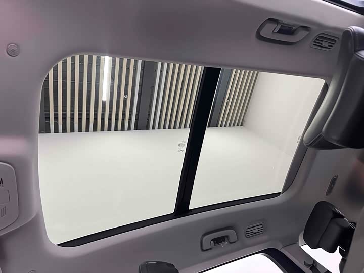 Фото 8 - Ford Edge