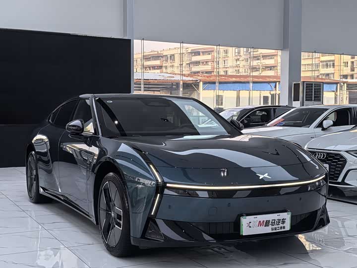 Фото 3 - XPeng P7