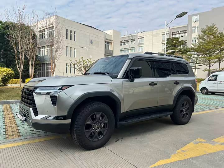 Фото 1 - Lexus GX