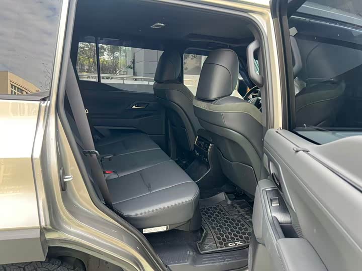 Фото 9 - Lexus GX