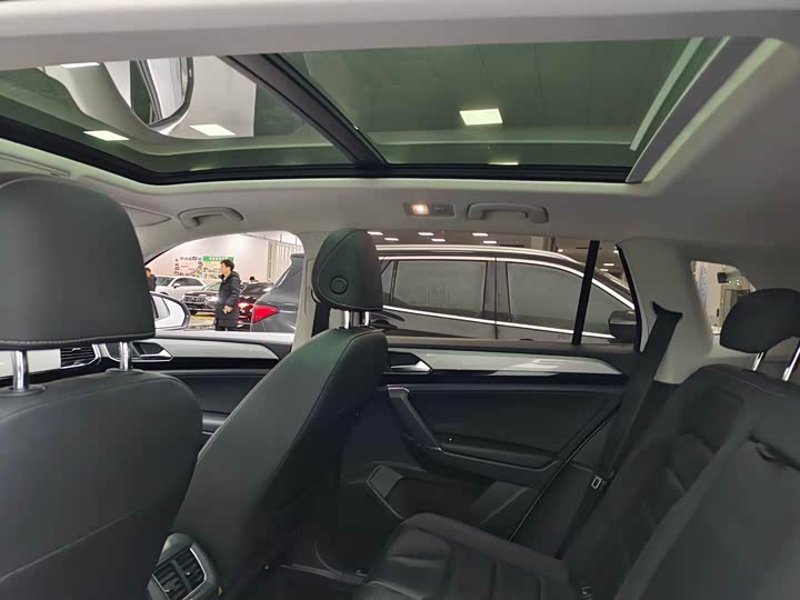 Фото 8 - Volkswagen Tayron