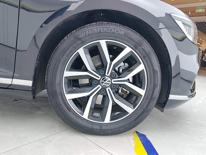 Фото 6 - Volkswagen Magotan