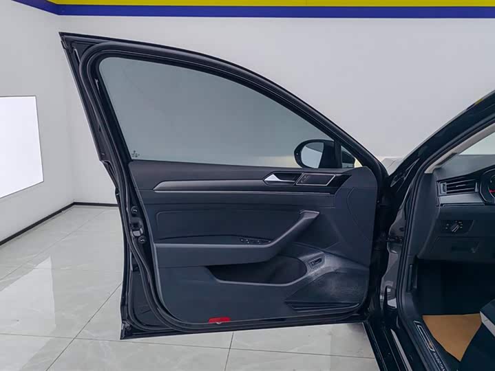 Фото 7 - Volkswagen Magotan