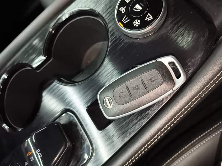 Фото 9 - Nissan X-Trail