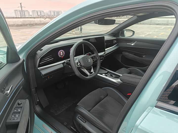 Фото 9 - Volkswagen Passat