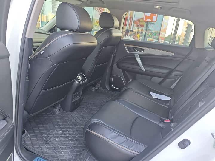 Фото 5 - Honda Avancier