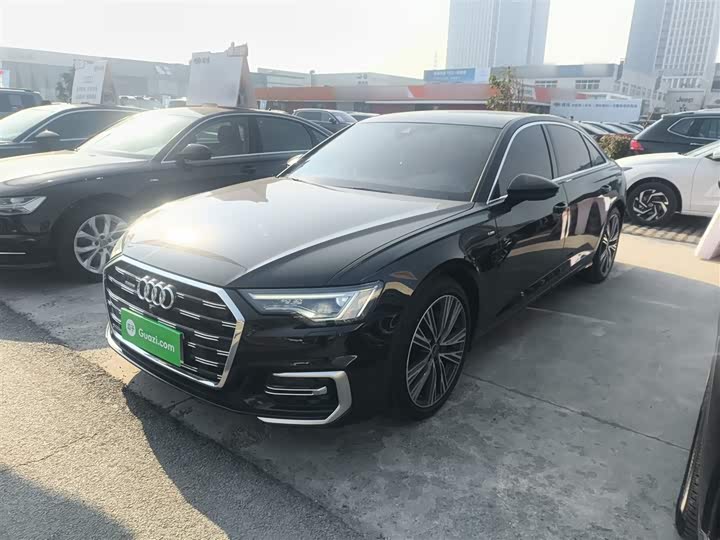 Фото 1 - Audi A6L