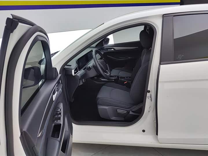 Фото 9 - Ford Escort