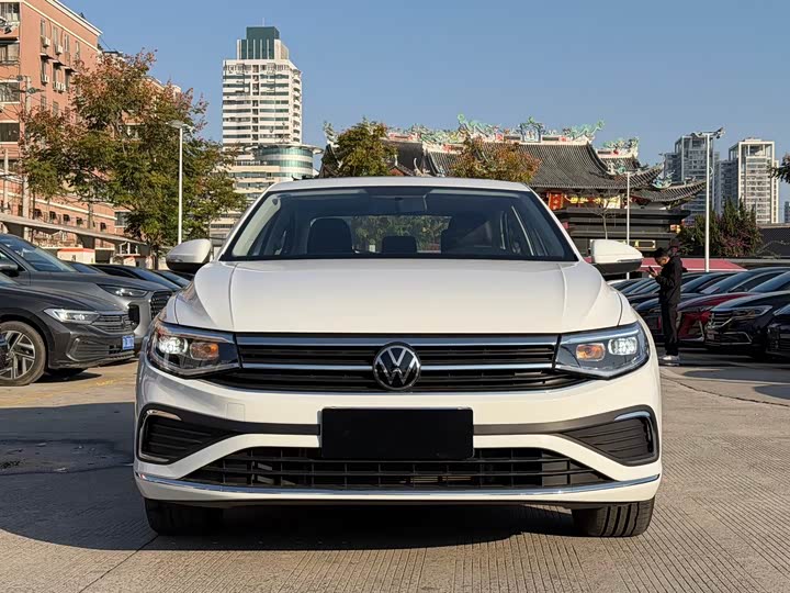 Фото 2 - Volkswagen Bora