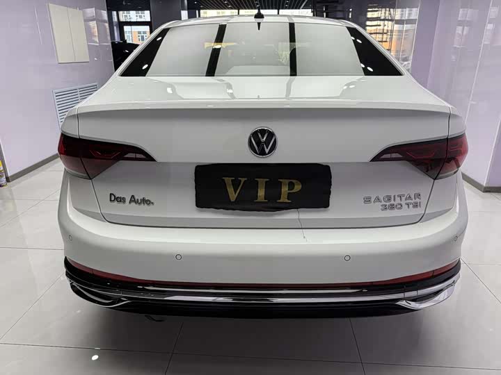 Фото 3 - Volkswagen Sagitar L