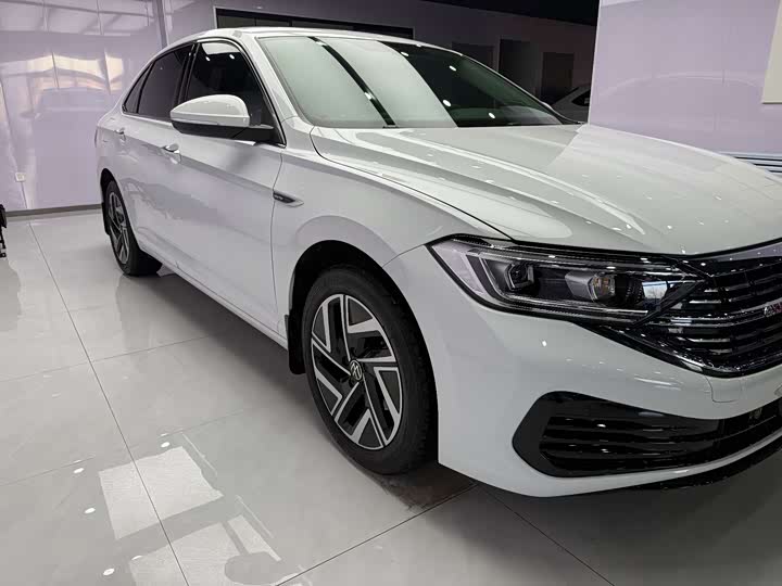 Фото 5 - Volkswagen Sagitar L