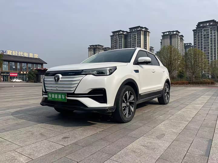 Фото 1 - Changan CS55 EV