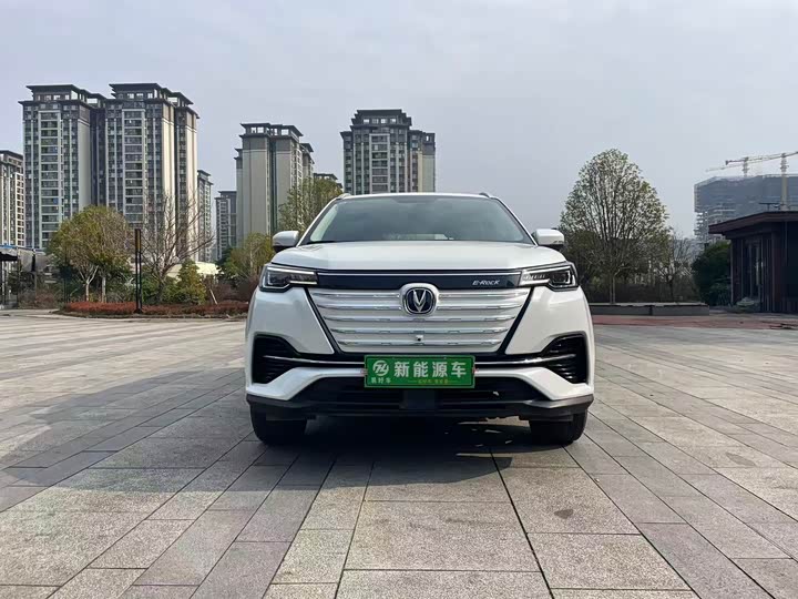 Фото 2 - Changan CS55 EV