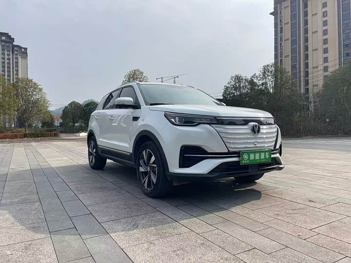 Фото 3 - Changan CS55 EV