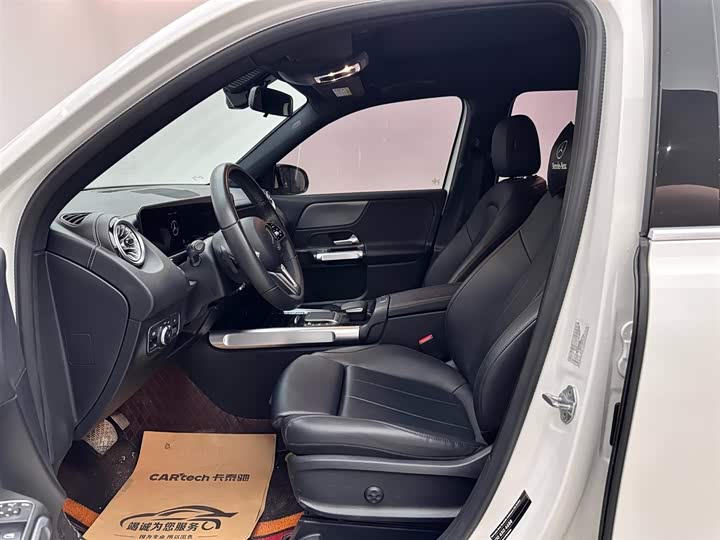 Фото 8 - Mercedes-Benz GLB-Class