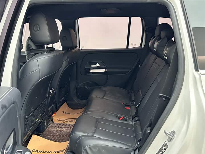 Фото 9 - Mercedes-Benz GLB-Class