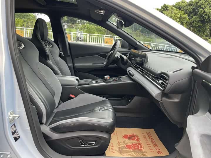 Фото 8 - GAC Trumpchi Empow R