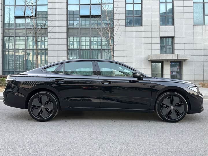 Фото 4 - Volkswagen Passat