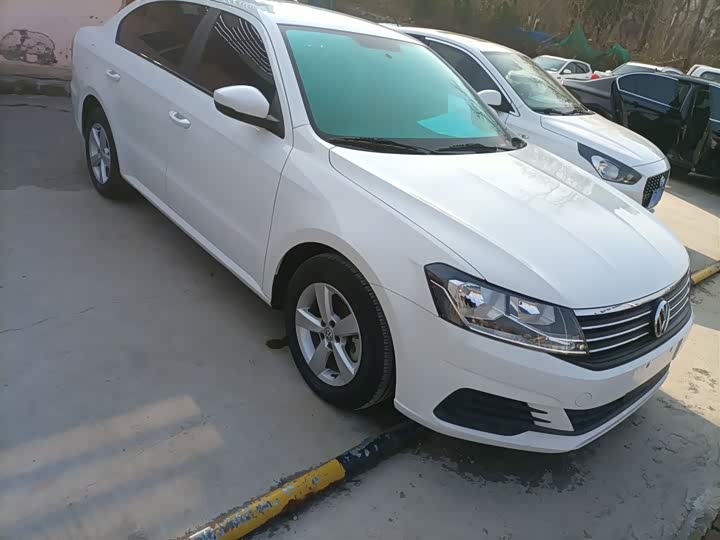 Фото 4 - Volkswagen Lavida