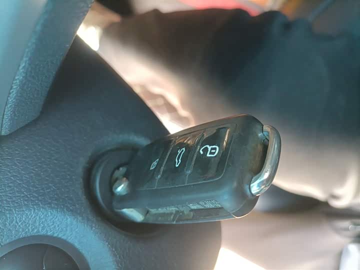 Фото 9 - Volkswagen Lavida