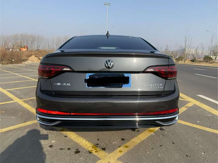 Фото 9 - Volkswagen Sagitar L