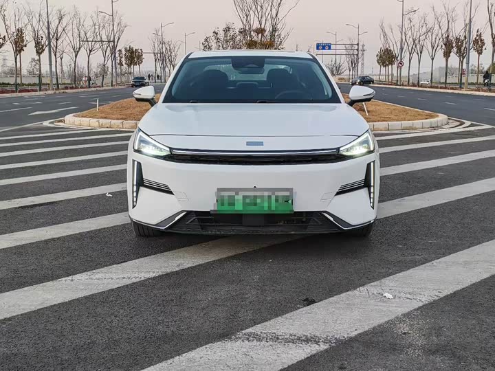 Фото 2 - Geely Galaxy L6