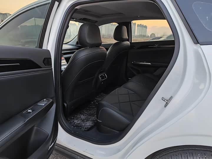 Фото 5 - Geely Galaxy L6