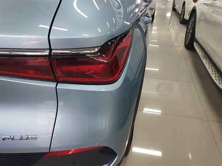 Фото 8 - BYD Yuan Plus