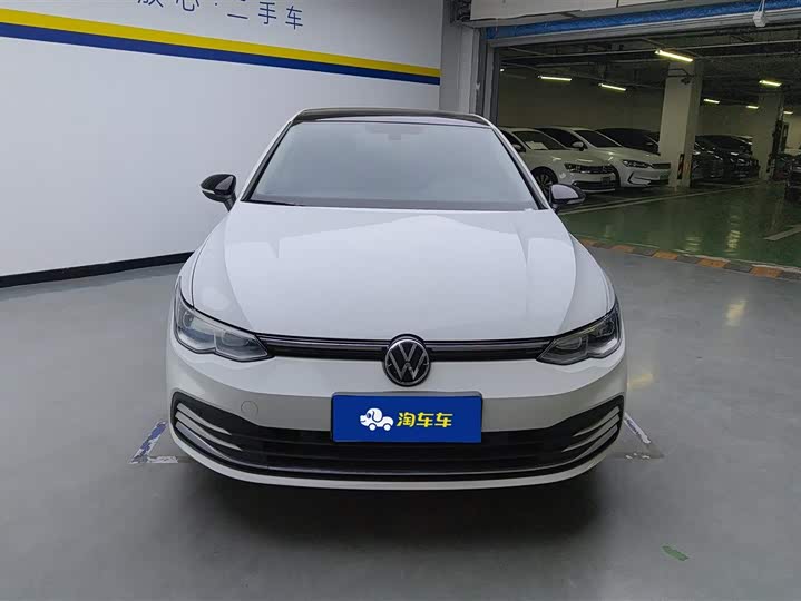 Фото 2 - Volkswagen Golf