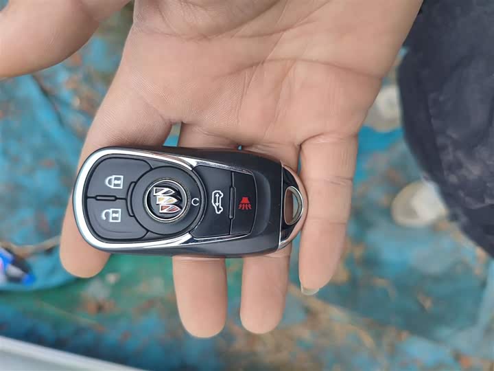 Фото 9 - Buick GL8 ES