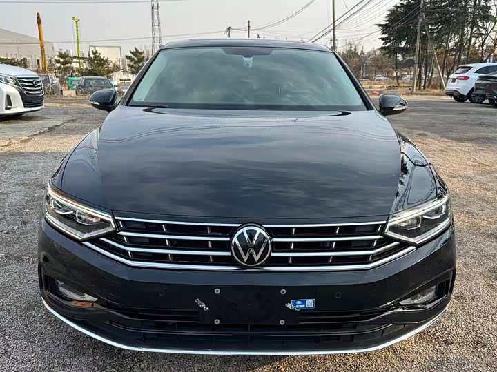 Фото 2 - Volkswagen Magotan