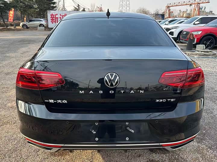 Фото 4 - Volkswagen Magotan