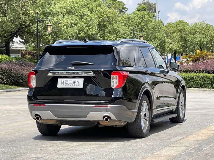 Фото 5 - Ford Explorer