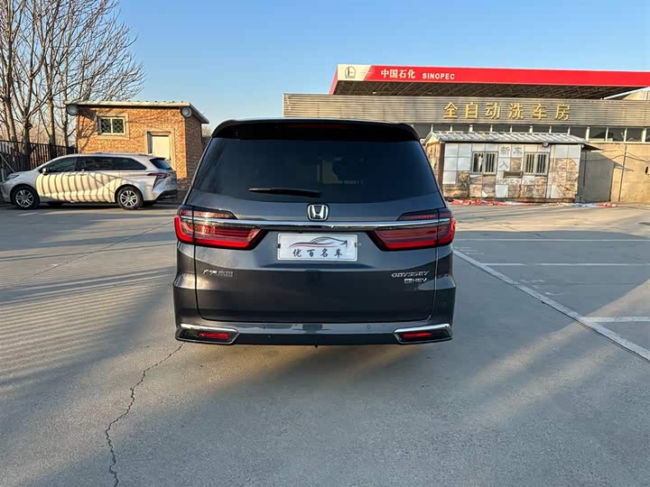 Фото 5 - Honda Odyssey