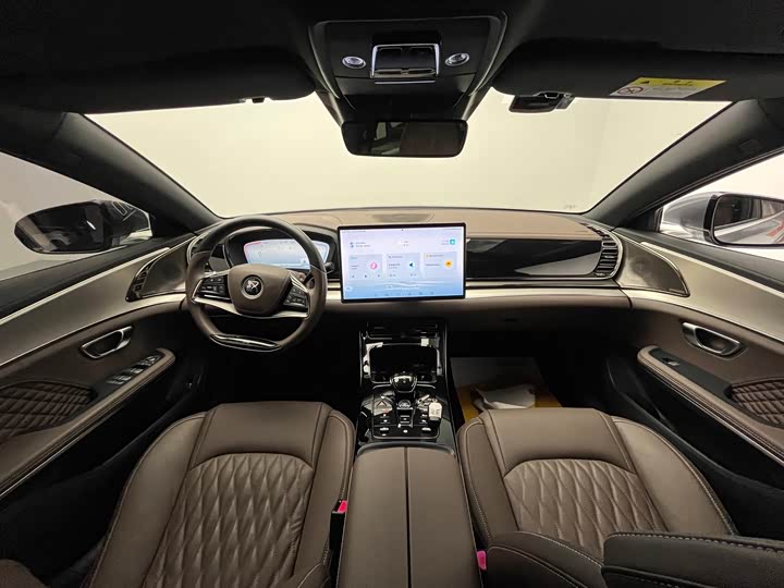 Фото 7 - BYD Han