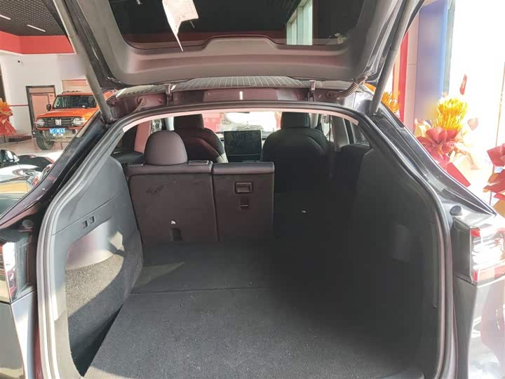 Фото 9 - Tesla Model Y