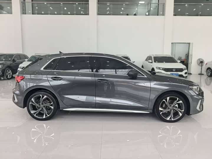 Фото 5 - Audi A3