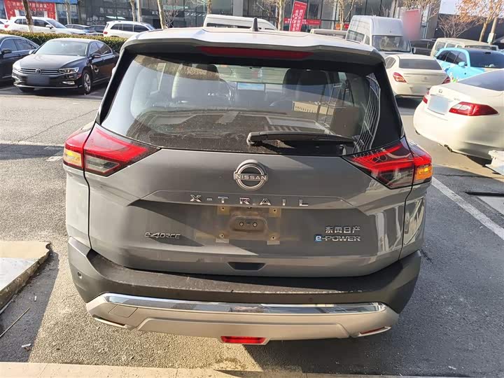 Фото 6 - Nissan X-Trail