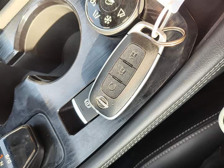 Фото 9 - Nissan X-Trail