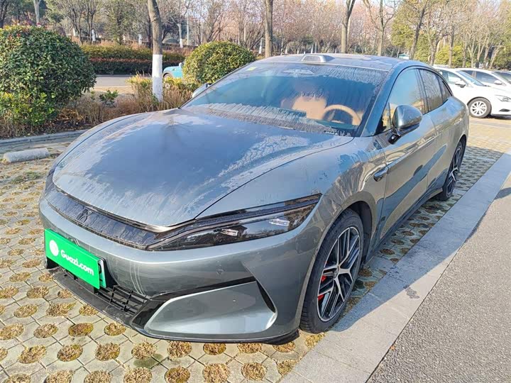 Фото 2 - BYD Han L