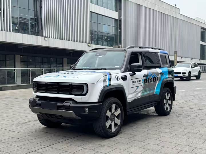 Фото 1 - BAIC Beijing BJ40 Hybrid