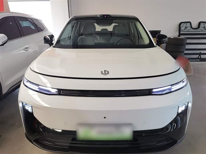 Фото 3 - Leapmotor B10