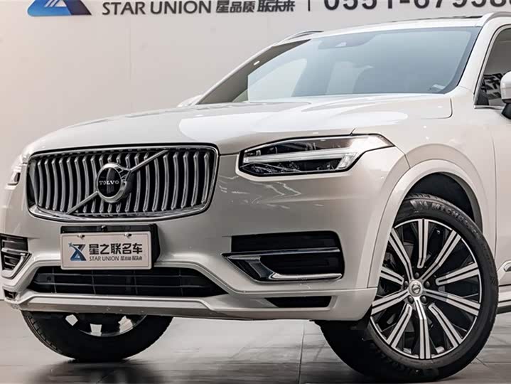 Фото 2 - Volvo XC90
