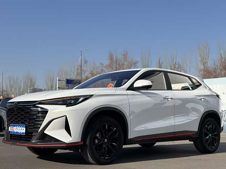 Фото 1 - Changan X5 Plus