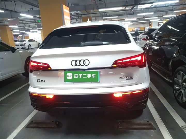 Фото 6 - Audi Q5L Sportback